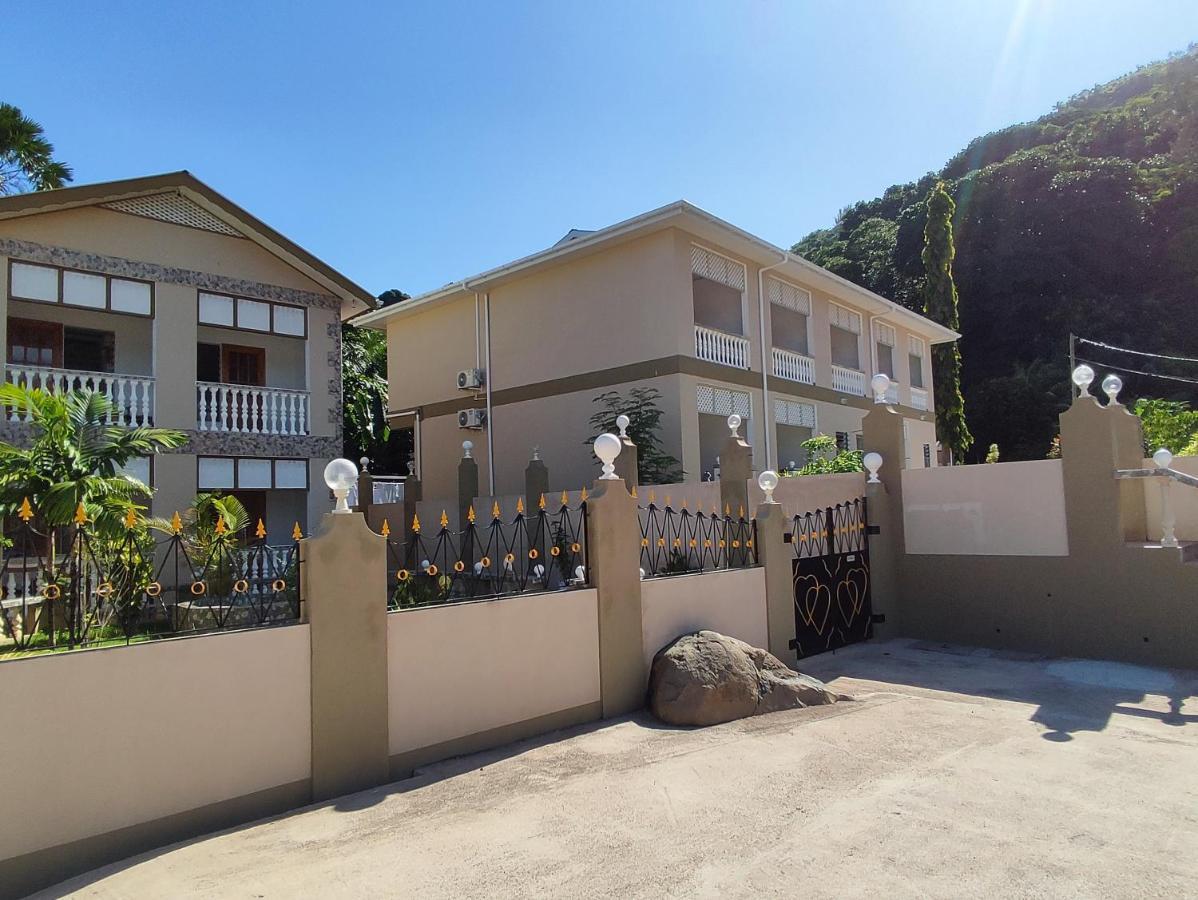La Residence D'Almee Apartment And Studio Baie Sainte Anne Kültér fotó